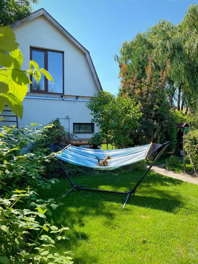 Garden House Apartment *